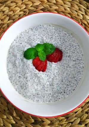 Foto resep Chia Strawberry Yoghurt