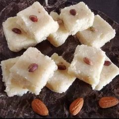 A picture of Coconut burfi.