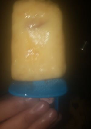 कस्टर्ड आइसक्रीम (Custard Icecream recipe in Hindi) रेसिपी मुख्य फोटो
