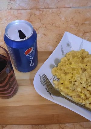 صورة لوصفة ماك اند تشيز مكرونة بالحليب والجبن باسهل واسرع والذ طريقة 🍜🥤