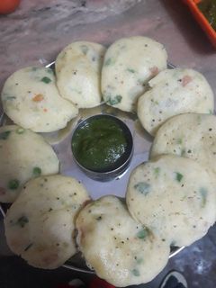 वेजिटेबल इडली (Vegetable idli recipe in hindi) रेसिपी मुख्य फोटो