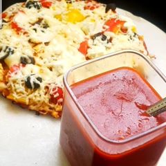 Jain Pizza sauce A picture of Jain Pizza sauce.