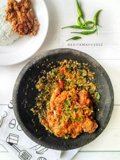 Foto resep Ayam Dino Geprek Sambal Korek
