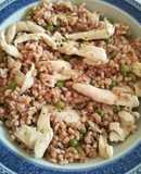 Orzo con piselli e straccetti di pollo