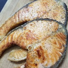 A picture of Pan Seared Frozen Salmon.