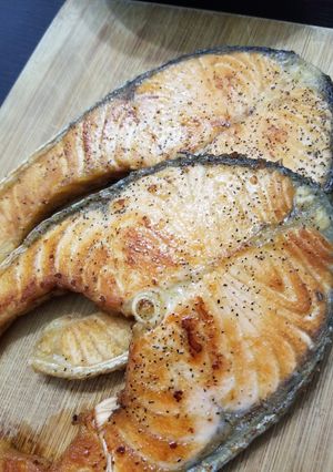 A picture of Pan Seared Frozen Salmon.