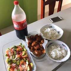 Una foto de Camarones Apanados