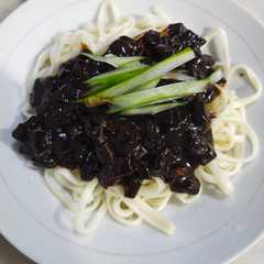 A picture of Vegan Jjangmyoen.