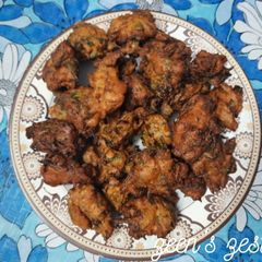 A picture of Radish Leaves and Onion Fritters.