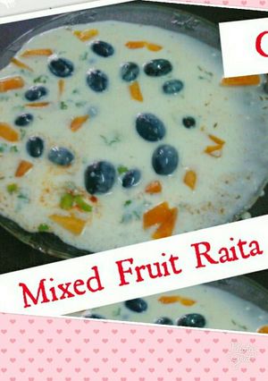 A picture of Mixed fruit raita.