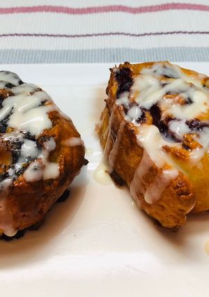 O poză a rețetei Melcișori cu vișine și mac fără gluten.