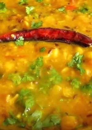A picture of Daal tadka.