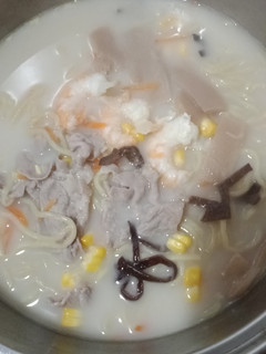 泰國蝦豬肉豚骨拉麵 的食譜成品照片
