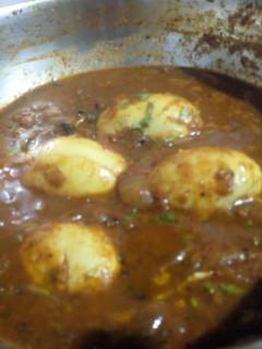 முட்டை மசாலா(muttai masala Recipe in tamil) செய்முறை முக்கிய புகைப்படம்