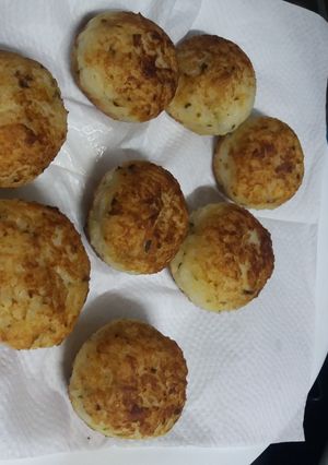 Una foto de Croquetas de papa y arroz