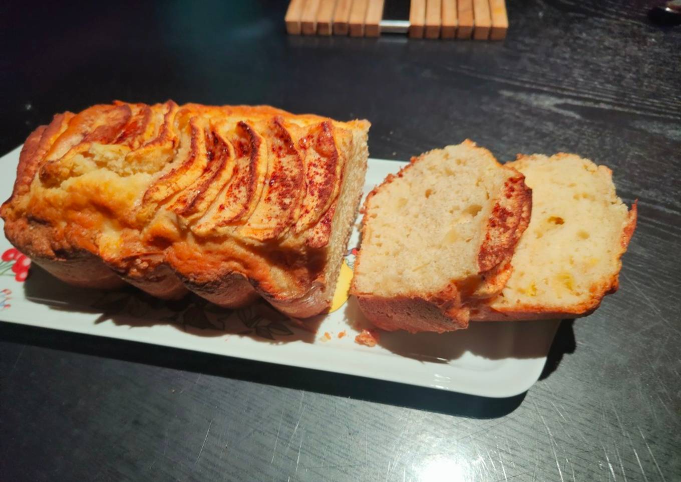 Cake moelleux aux pommes et à la cannelle