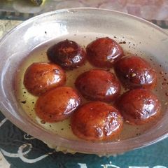 A picture of Sweet potato gulab jamun.