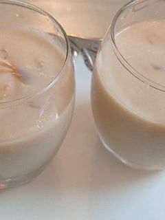 चीकू शेक (Chikoo shake recipe in Hindi) रेसिपी मुख्य फोटो
