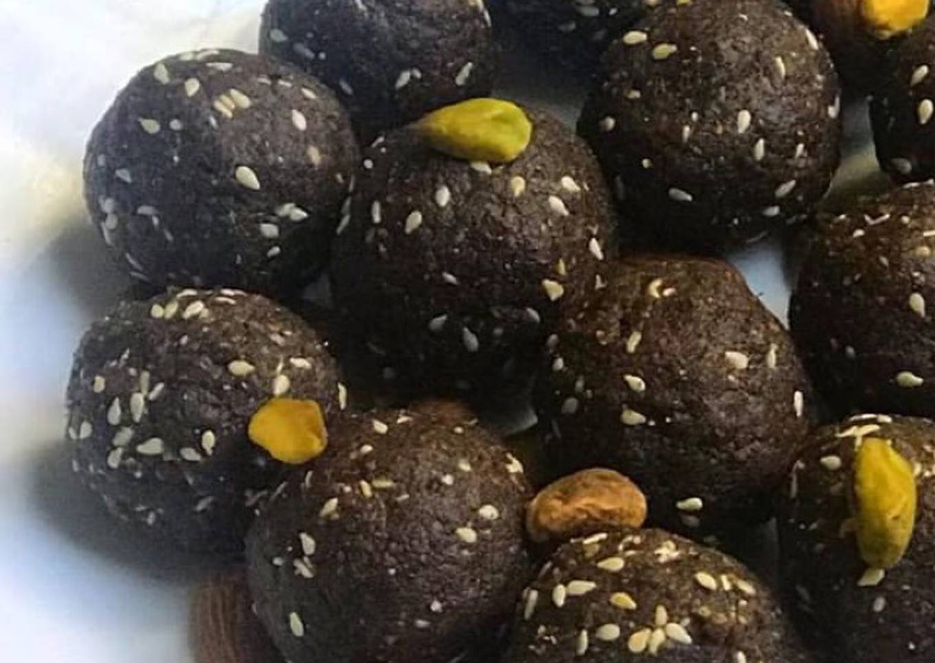 No Sugar Raagi Nuts Ladoo