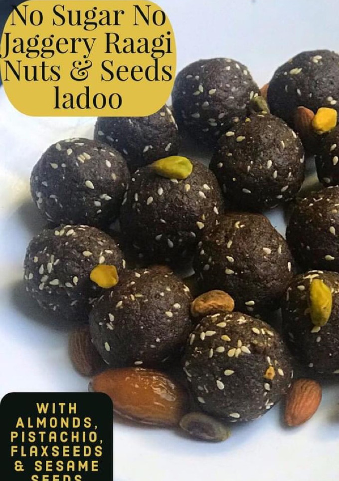 A picture of No Sugar Raagi Nuts Ladoo.