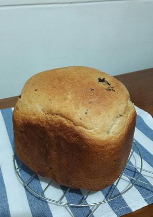 Una foto de Pan de trigo y avena con frutas deshidratadas para panificadora