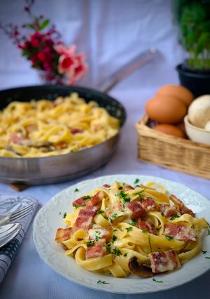 Foto de Massa Carbonara com molho Italiano original (sem natas)