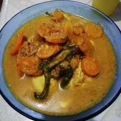 รูปของ Sayur lemak telur wortel