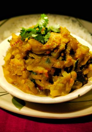 মুগ ডাল দিয়ে লাউ ঘন্ট(Lau with mung dal recipe in Bengali) রেসিপির প্রধান ছবি