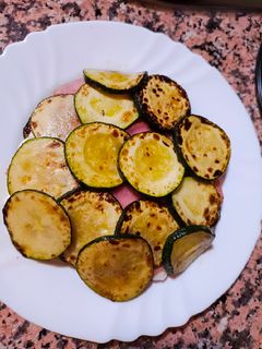 Una foto de Pastel de calabacín, jamón York y queso (a mi manera)