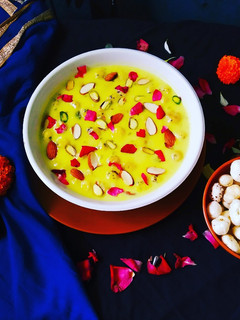 મખાણા અને સાબુદાણા ની ખીર (Makhana Sabudana Kheer Recipe In Gujarati) રેસીપી મુખ્ય ફોટો