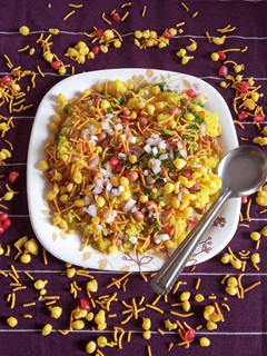 બટાકા પૌઆ (Bataka Poha Recipe In Gujarati) રેસીપી મુખ્ય ફોટો