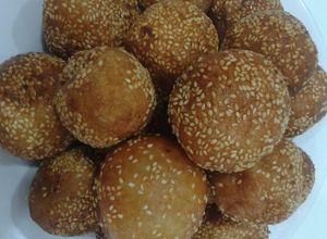 Hình của món Bánh Cam nhân dừa.