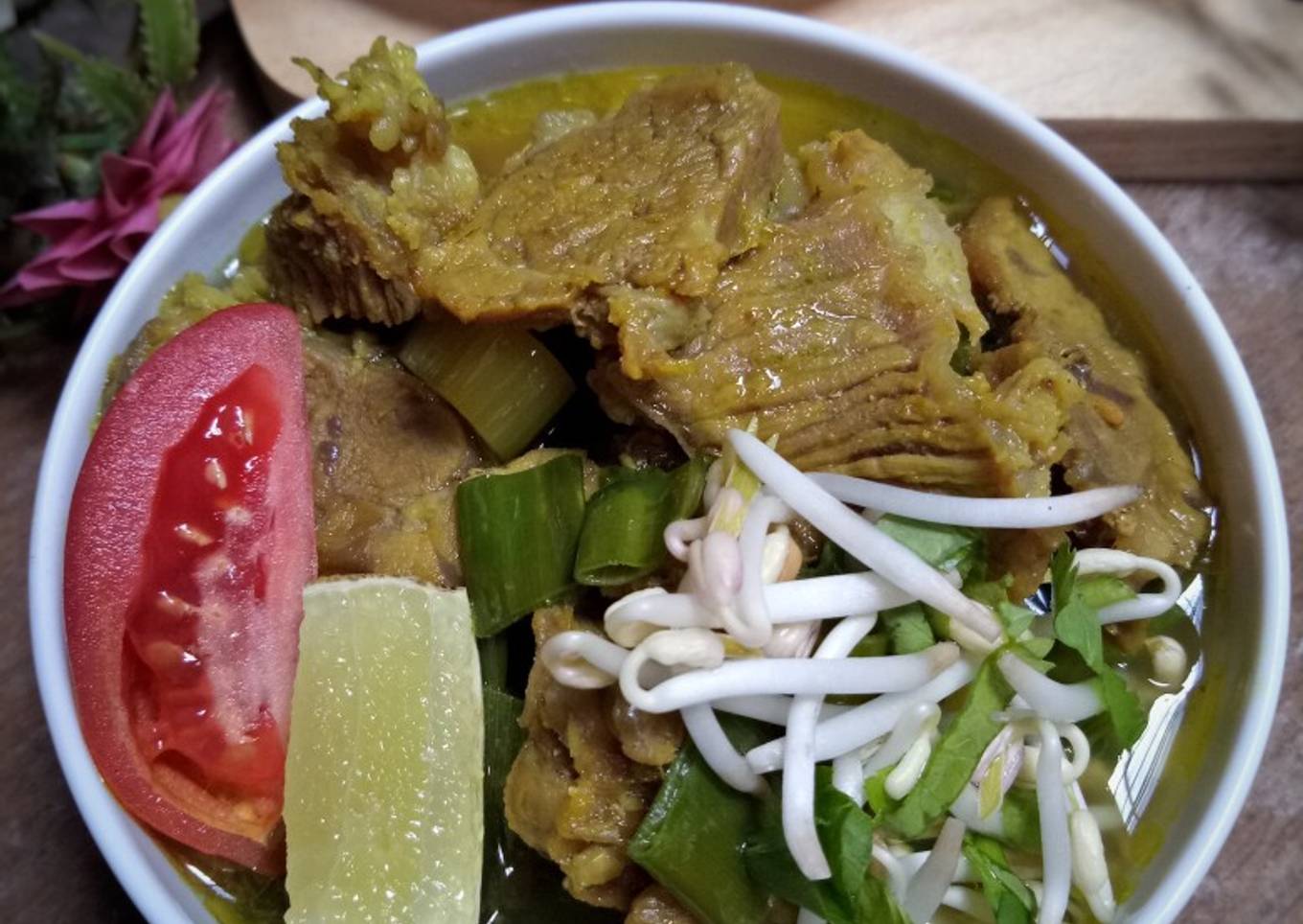 Soto Daging Sapi (Praktis, dgn Bumbu Soto Instan)