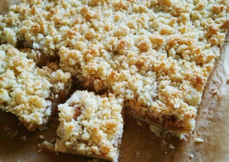 Apple Tart with Coconut Crumble