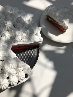 Una foto de Red velvet cake