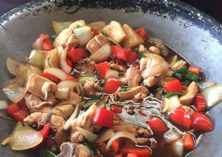 Chiken teriyaki with onion and bell pepper