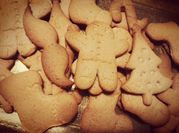Una foto di biscotti noci