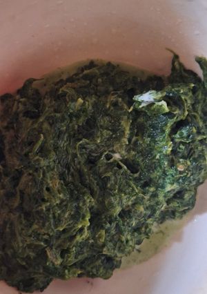 A picture of Keto recipe "Spinach with garlic and olive oil".
