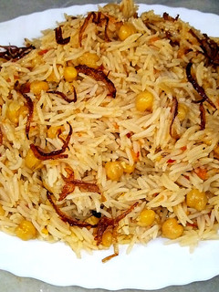 A picture of Chana pulao.