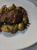 Filete al perejil con papas rústicas