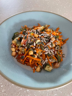 A picture of Chickpea & Zaatar Fridge Forage Salad 🥗.