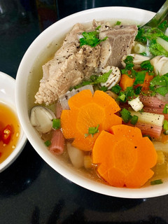 Hình của món Nui nấu xương heo.