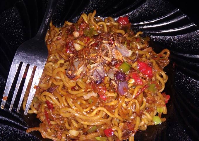 Mi goreng pedas ala mamaCilaa🌶️😤