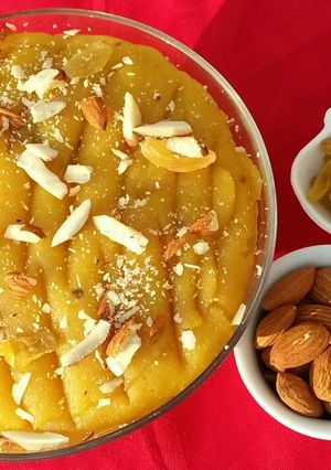 A picture of Besan Ka Halwa💛.