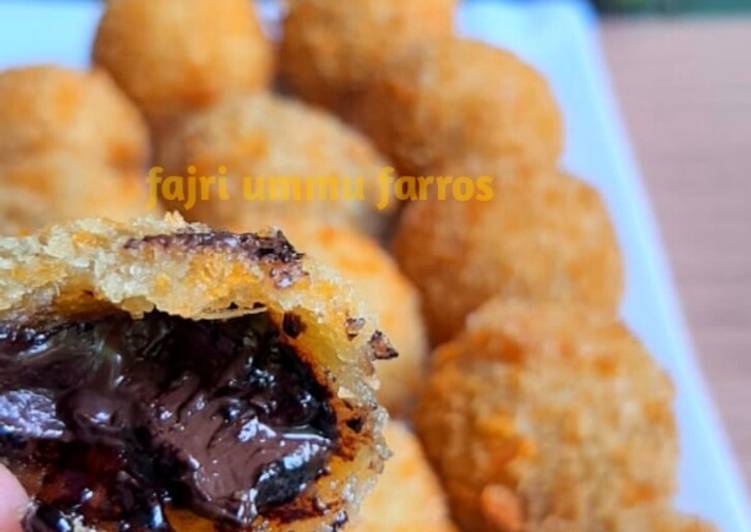 Bola ubi coklat lumer