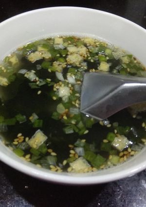 Hình của món Canh tàu hũ rong biển.