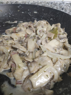 Una foto de 🍄 Champiñones a la Crema