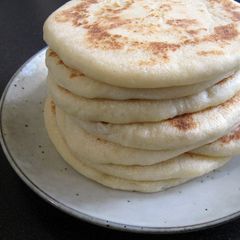 A picture of Yoghurt Flatbread.
