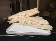Una foto de sandwiches para fiestas