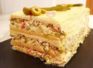 Foto principal de Pastel frío de atún con pan de molde